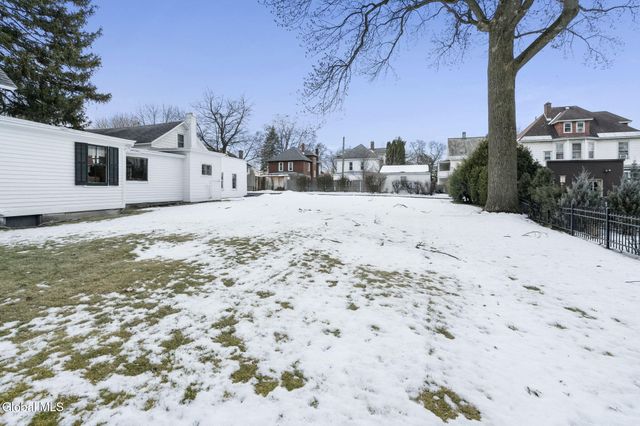 1306 Union Street, Schenectady, NY 12308