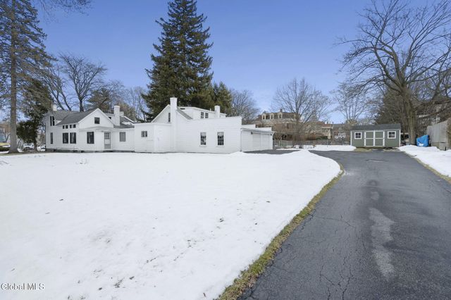 1306 Union Street, Schenectady, NY 12308