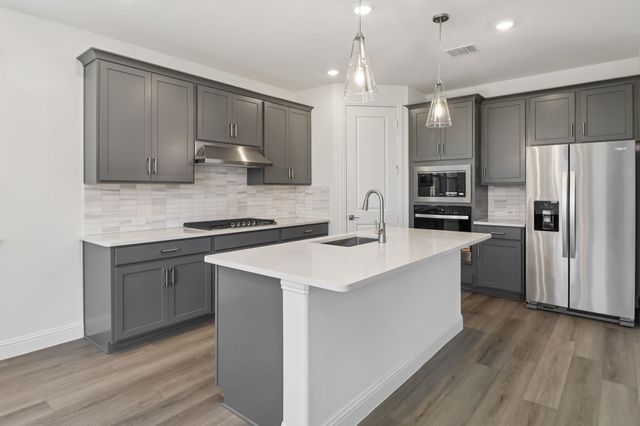 2509 Flatiron Drive, Corinth, TX 76210