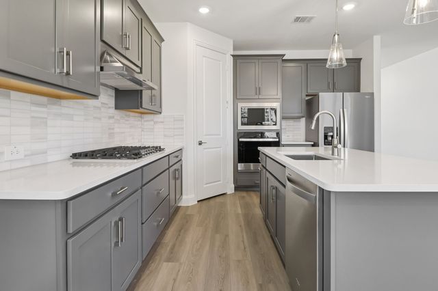 2509 Flatiron Drive, Corinth, TX 76210