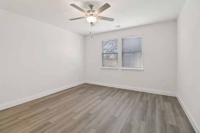 2509 Flatiron Drive, Corinth, TX 76210