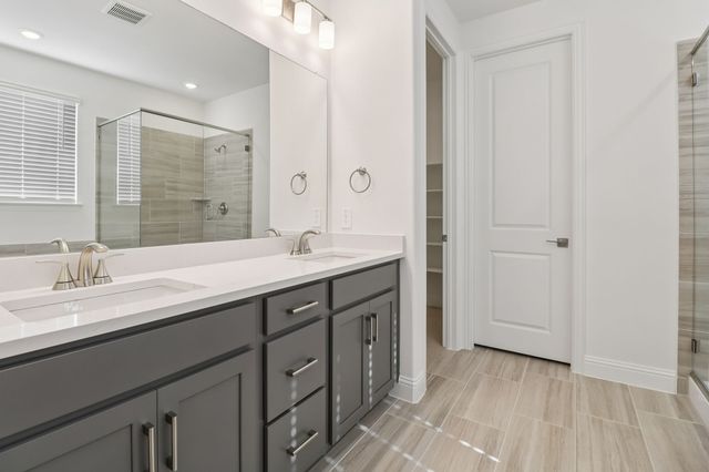 2509 Flatiron Drive, Corinth, TX 76210