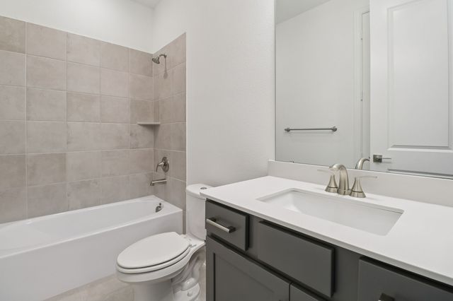 2509 Flatiron Drive, Corinth, TX 76210