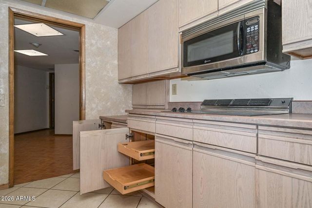 12842 W BALLAD Drive, Sun City West, AZ 85375