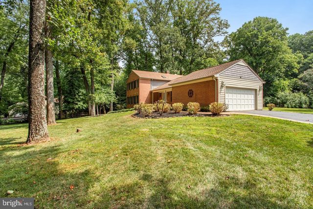 931 WELHAM GREEN RD, Great Falls, VA 22066