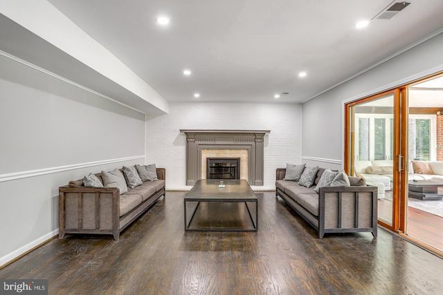 931 WELHAM GREEN RD, Great Falls, VA 22066