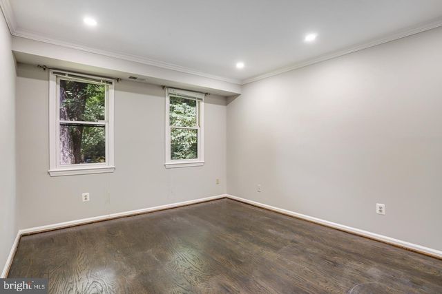 931 WELHAM GREEN RD, Great Falls, VA 22066