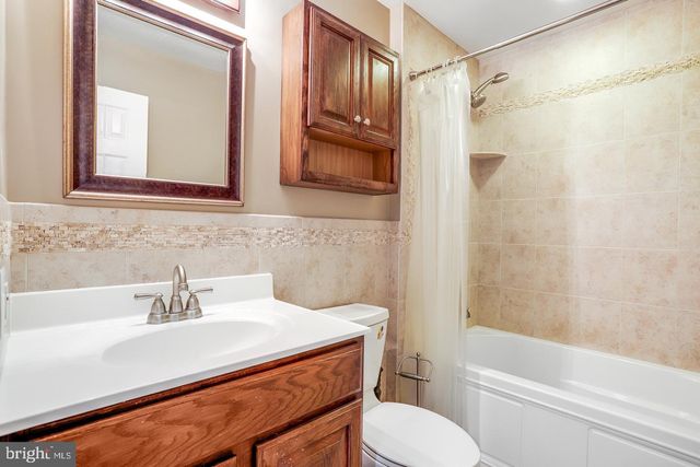 931 WELHAM GREEN RD, Great Falls, VA 22066