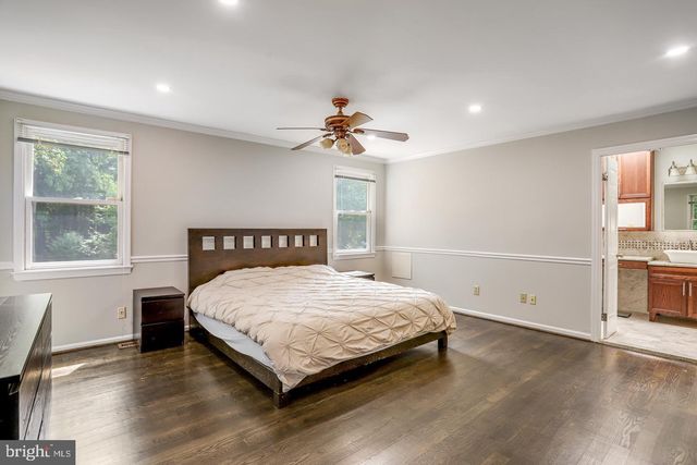 931 WELHAM GREEN RD, Great Falls, VA 22066