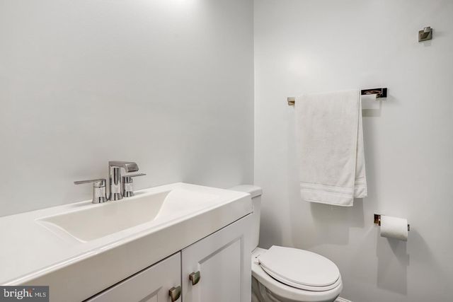 931 WELHAM GREEN RD, Great Falls, VA 22066