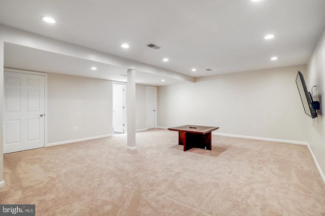 931 WELHAM GREEN RD, Great Falls, VA 22066