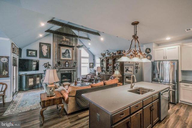 121 WINDROW CT, Winchester, VA 22602