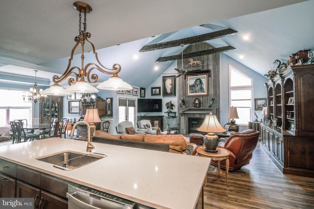 121 WINDROW CT, Winchester, VA 22602