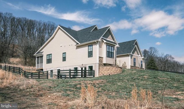 121 WINDROW CT, Winchester, VA 22602