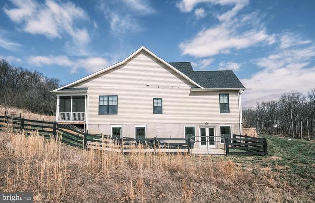 121 WINDROW CT, Winchester, VA 22602