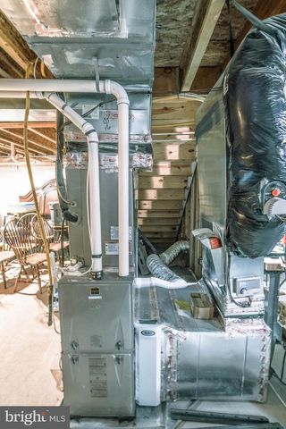 121 WINDROW CT, Winchester, VA 22602