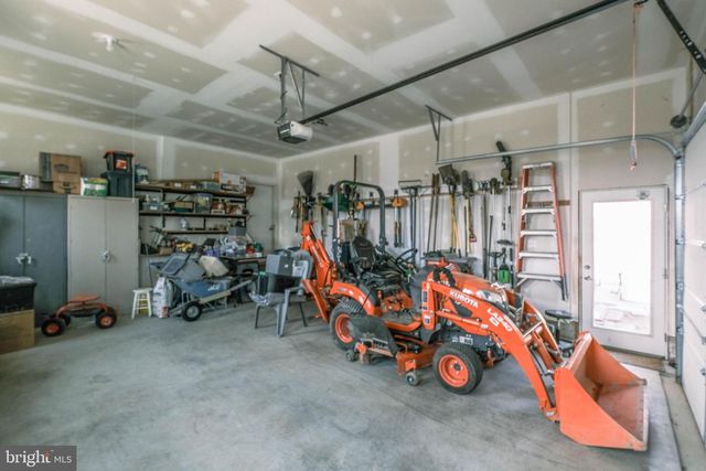 121 WINDROW CT, Winchester, VA 22602