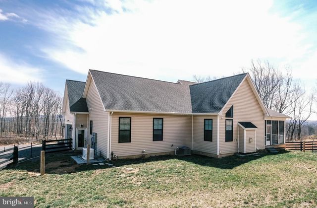 121 WINDROW CT, Winchester, VA 22602