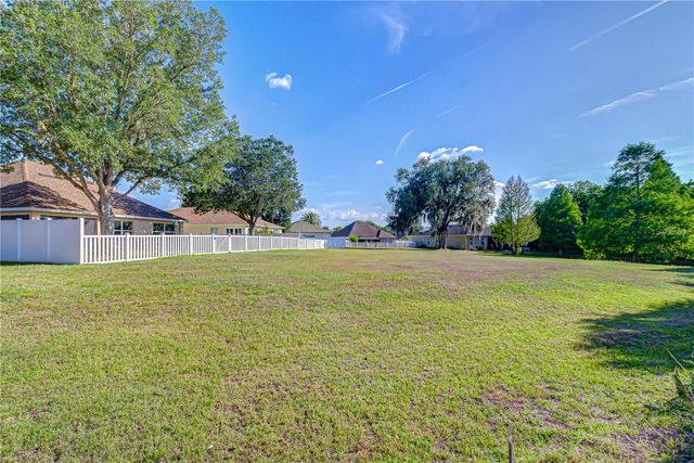 6252 TWIN BRIDGES DRIVE, Zephyrhills, FL 33541