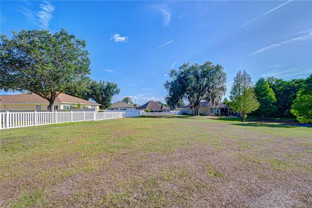 6252 TWIN BRIDGES DRIVE, Zephyrhills, FL 33541