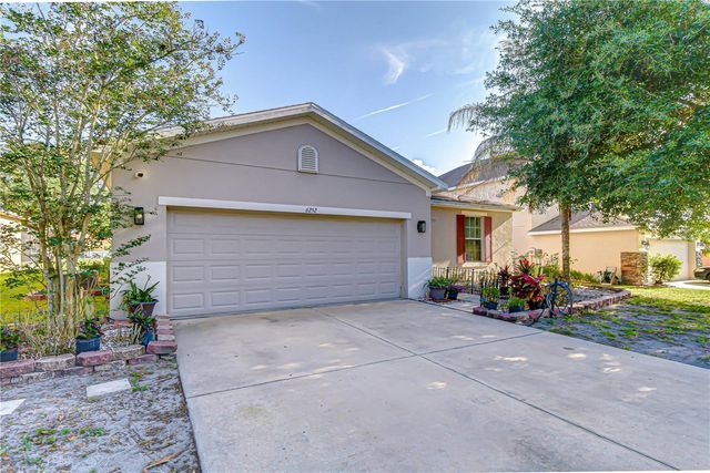 6252 TWIN BRIDGES DRIVE, Zephyrhills, FL 33541