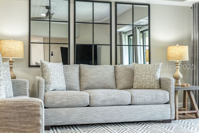 10 S Forest Beach Dr Apt 307, Hilton Head Island, SC 29928