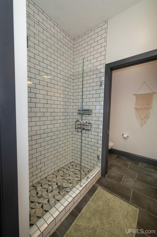 311 S Lakeshore Boulevard 3, Marquette, MI 49855