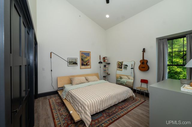 311 S Lakeshore Boulevard 3, Marquette, MI 49855