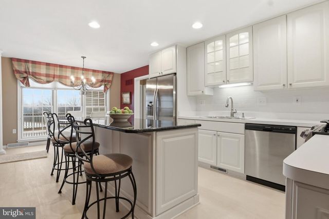 70 PISTON CT, Stewartstown, PA 17363