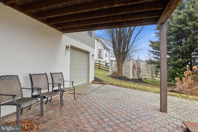 70 PISTON CT, Stewartstown, PA 17363