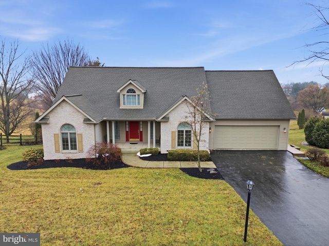 70 PISTON CT, Stewartstown, PA 17363