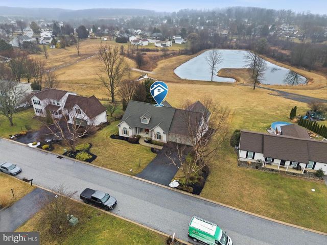 70 PISTON CT, Stewartstown, PA 17363