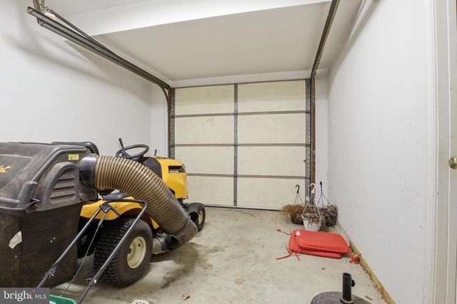 70 PISTON CT, Stewartstown, PA 17363