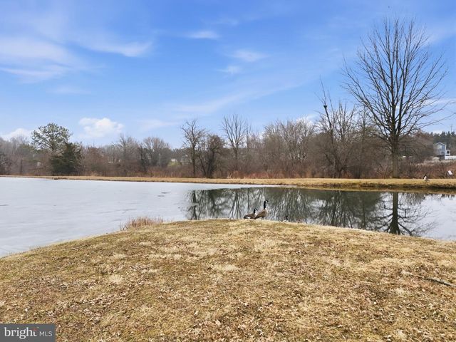 70 PISTON CT, Stewartstown, PA 17363