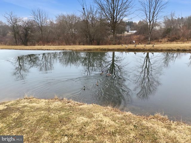 70 PISTON CT, Stewartstown, PA 17363