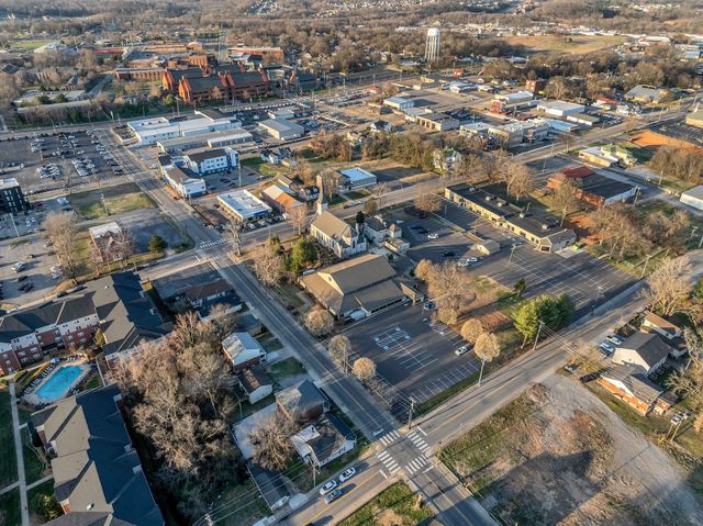 128 S 7th St, Clarksville, TN 37040