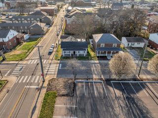 128 S 7th St, Clarksville, TN 37040
