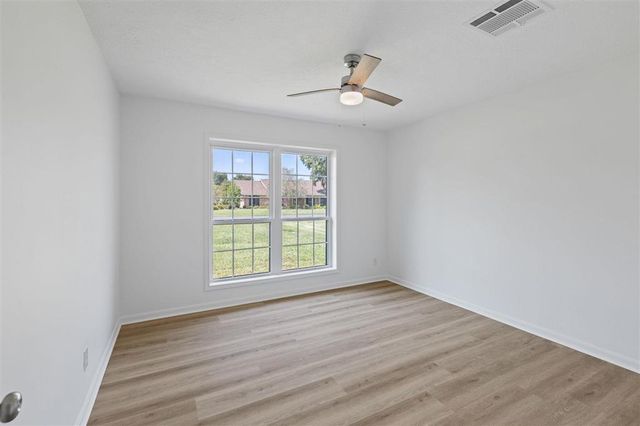 4725 E Quail Hollow Drive, Lake Charles, LA 70605