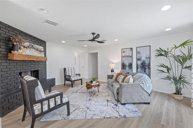 4725 E Quail Hollow Drive, Lake Charles, LA 70605