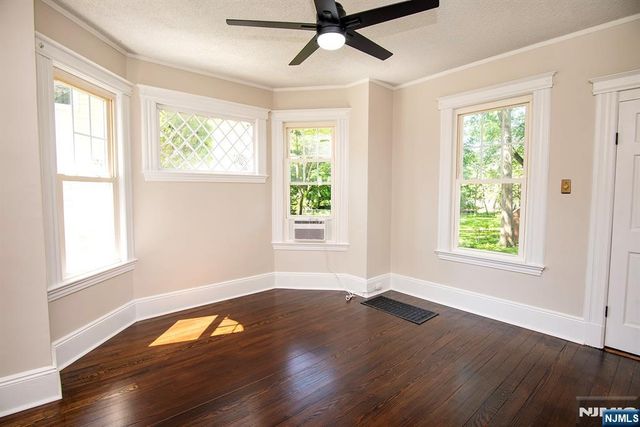 126 Grant Avenue, Cresskill, NJ 07626