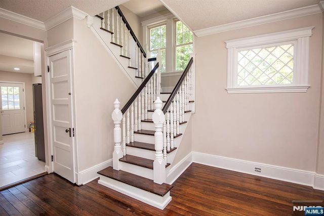 126 Grant Avenue, Cresskill, NJ 07626