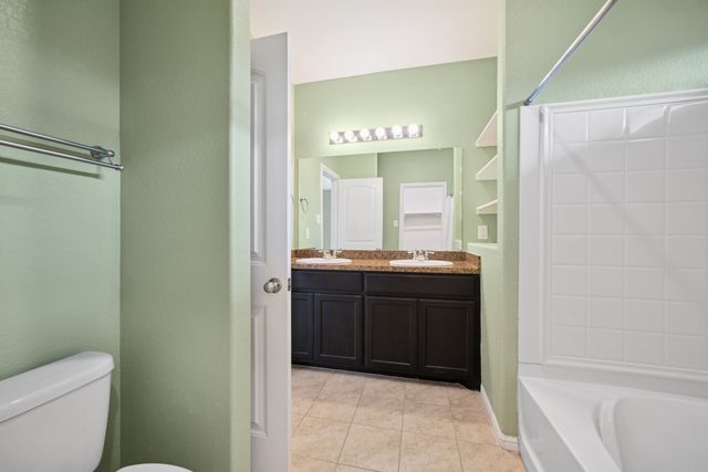 8417 Muddy Creek Drive, Fort Worth, TX 76131