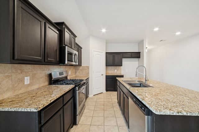 8417 Muddy Creek Drive, Fort Worth, TX 76131