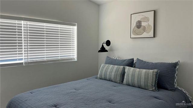 318 Sun Dial Circle, Port Isabel, TX 78578