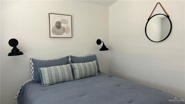 318 Sun Dial Circle, Port Isabel, TX 78578