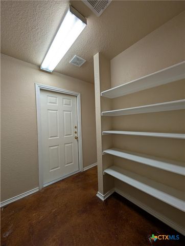 1013 Misty Acres Drive, New Braunfels, TX 78130