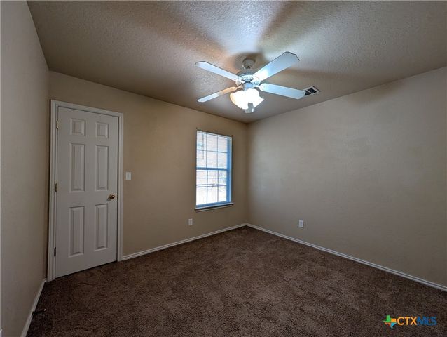 1013 Misty Acres Drive, New Braunfels, TX 78130