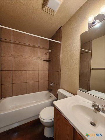 1013 Misty Acres Drive, New Braunfels, TX 78130