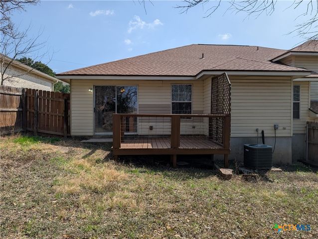 1013 Misty Acres Drive, New Braunfels, TX 78130