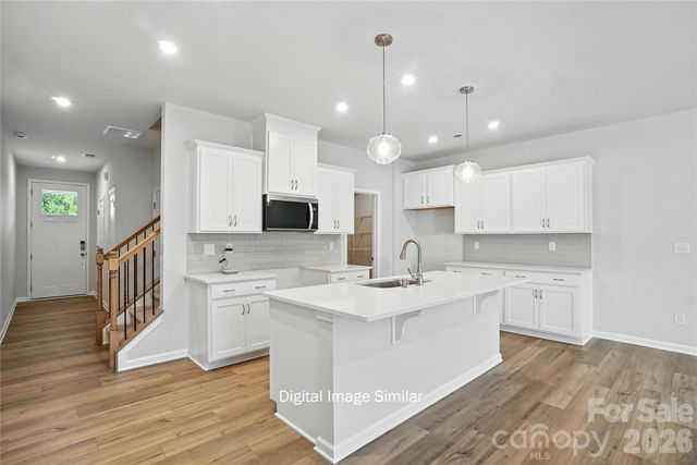 1227 Vibrant Road, Charlotte, NC 28215